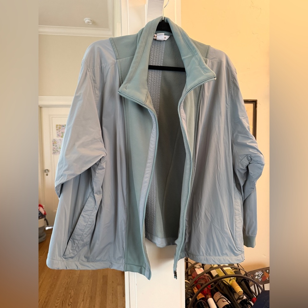 Athleta Women's Light Gray Ski Jacket